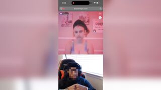 Gạ em teen vú to show trên omegle