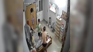 Bà dì khát tình để ngực hớ hênh chỉ mặc quần sì để cháu vổ mông Vẫn bình thảng