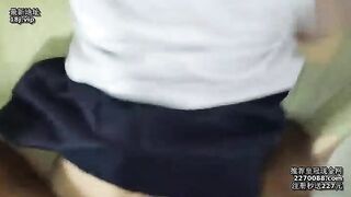 Em ghệ đang học bài thằng người yêu nứng quá chịu không nổi đè em nó ra chịch lun