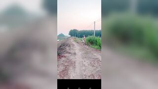 Public ngoài rẫy cùng em ghệ dâm