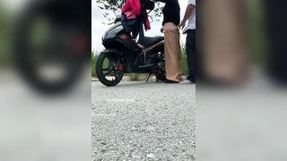 Nghề xe ôm nó bạc lắm