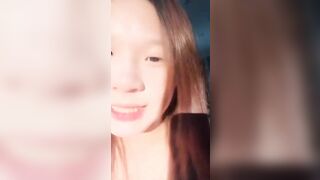 Em rau sinh viên vú to lồn múp khoe hàng dâm đãng