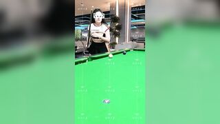 Đi bắn bi a gặp em gái chubby mông to lồn múp dâm đãng
