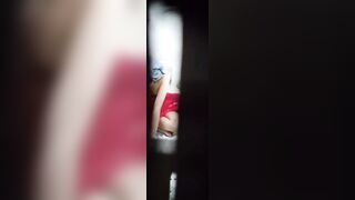 Quay lén em gái xóm trọ