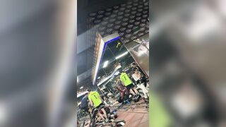 Tập gym hay gọi vốn đây bé :)))