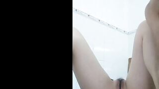 Má thằng khốn nạn dụ dỗ em Loli mới lớn gạ chịch tung lồn còn livestream nữa chứ