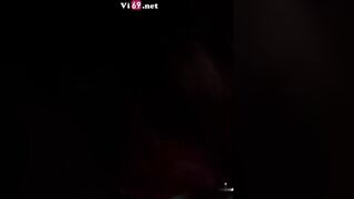 Em gái kính cận mặt dâm chim găm bi mà còn chưa đủ