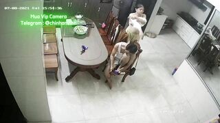 Hack Camera Chị Gái Bán Rau Thay Đồ