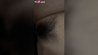 Anh xuất vô bướm em nhiều quá tràn cả ra giường 2