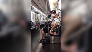 Ở bên tây đụ nhau thoả mái vậy à