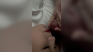 E Gái Xinh Say Rượu, Bú Cu cuời Bị Gạ Lấy Vú Sục Cu Djt Nhau cả đêm Ko bt
