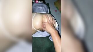 Em nữ sinh cực phẩm áo dài vừa chơi vừa móc đít