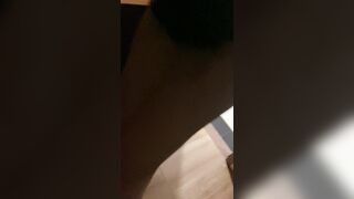 Public mở cửa phòng khách sạn kiếm người lạ P2