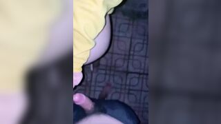 cặp đôi học sinh không có tiền vào nhà nghỉ ra bờ hồ chịch nhau