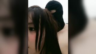 Trời mưa đưa nhau ra ngoài địt nhau dâm đãng kích thích siêu dâm vú to lồn múp