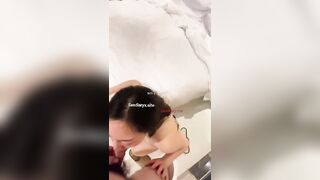 Cô giáo bị học sinh lớp 10 địt xuất tinh đầy lồn