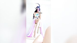 Gái dâm mình dây hàng non móc lồn thủ dâm kích thích