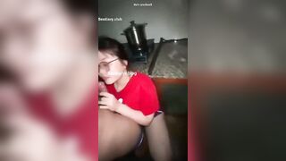 COn gái vợ đang nấu ăn, dượng vào bếp địt