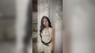 Đĩ 2k9 cho các a chơi trần, xuất tinh thẳng vào trong lồn, có anh nào dám chơi hongg?