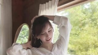 Hot girl lộ đầu ti