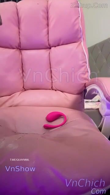 Kiểu này chắc ad bắn mất thôi , đồng dâm cùng vào thẩm nhé.