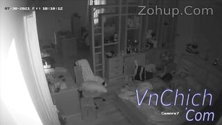 Siêu phẩm cô vợ xinh dâm cực múp nữa đêm mò bú cu đòi chịch