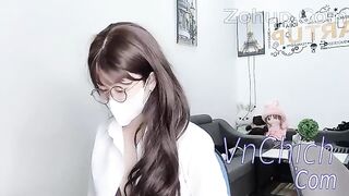 Mono-Stewardesss mời các đồng dâm vào thưởng thức nhé nhớ chuẩn bị khăn