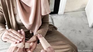 Người Mẹ Ả Rập Giúp Con Trai Thủ Dâm Vì Đang Gãy Tay