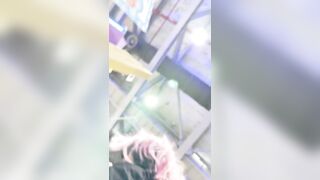 Lén quay đồ lót dưới váy mấy em gái xinh p1