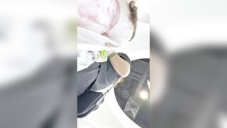 Lén quay đồ lót dưới váy mấy em gái xinh p2