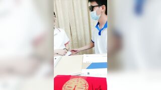 Em học sinh siêu ngon đang học bài thì bị anh người yêu dụ dỗ gạ chịch đòi quan hệ