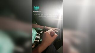 Em gái vú to dâm đãng và anh tài xế may mắn 3