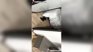 3 thằng lân nhau địt chị máy bay dâm vú to lồn ngon bắn tinh đầy mồm dâm đãng
