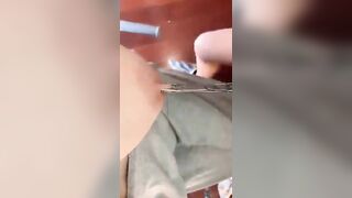 Đeo khuyên vú cho khách vú to khủng lén quay lại làm kỉ niệm