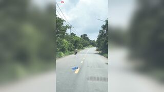 Tiện đường cho em hoá vang mà em nó rủ vào nhà nghỉ nhấp sướng mới cho về