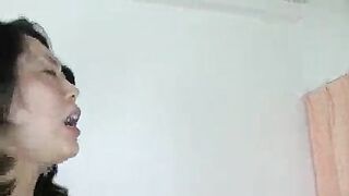 Cô y tá nứng lồn đụ cả 2 bệnh nhân