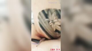 Ông chú đầu gấu địt cháu gái 2k4 xã hội quả lông bím LOGO VINFAST đang địt đút bất ng