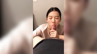 bé học sinh đam mê cặc bự