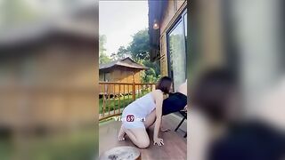 Đi cafe còn được em nhân viên chăm sóc con cặc bằng miệng phê tuyệt