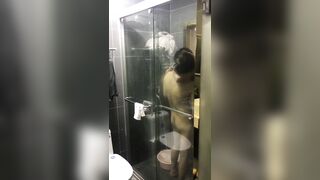 cặp đôi chịch nhau trong nhà tắm bị quay lén