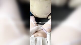 Học sinh nứng lồn, vạch lồn trên xe buýt 2