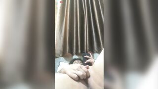 Em nô lệ chubby vú to lồn không lông