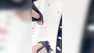 quay lén dưới váy các em xinh tươi - phần 3