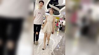 quay lén dưới váy các em xinh tươi - phần 12