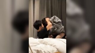 Tưởng em nó ngoan không ngở cũng dâm lắm bú cu cưỡi cặc dâm đãng kích thích