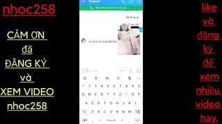 Em gái mới lớn gọi video call để được chỉ thủ dâm cho sướng lồn