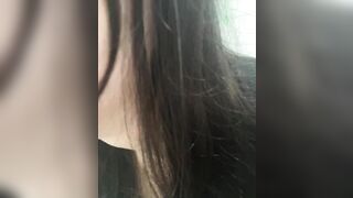 Gái dâm bị lộ hàng trong gương mông to lồn ngon