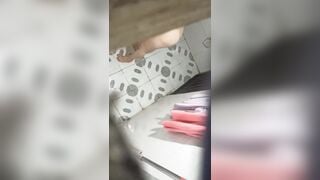 quay lén em gái tắm đêm dâm