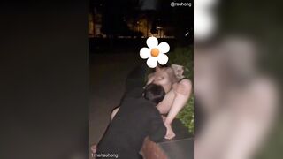 E gái xinh đẹp vú bự nghiện dâm cho người lạ bú lồn mình trong vông viên lúc nữa đêm