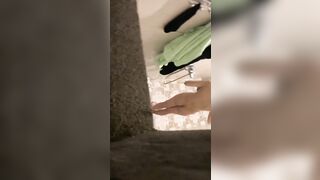 Quay lém sinh viên ở trọ tắm
